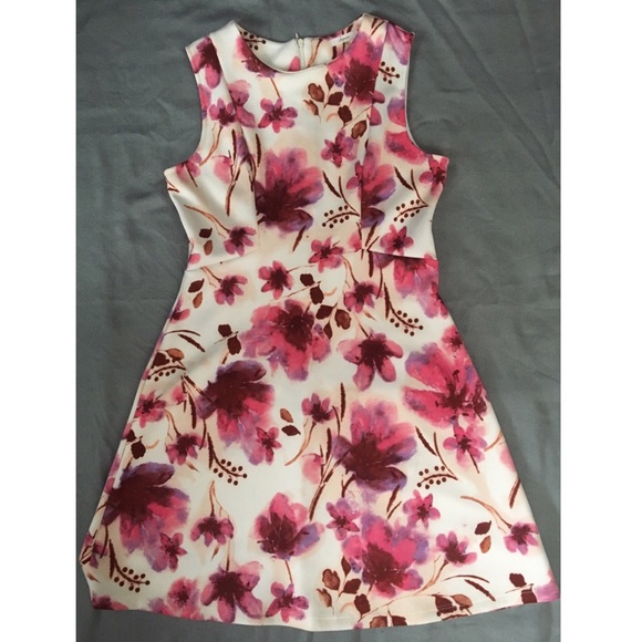 Nordstrom Dresses & Skirts - Soprano Sleeveless Watercolor Floral Neoprene Knit Fit & Flare Dress